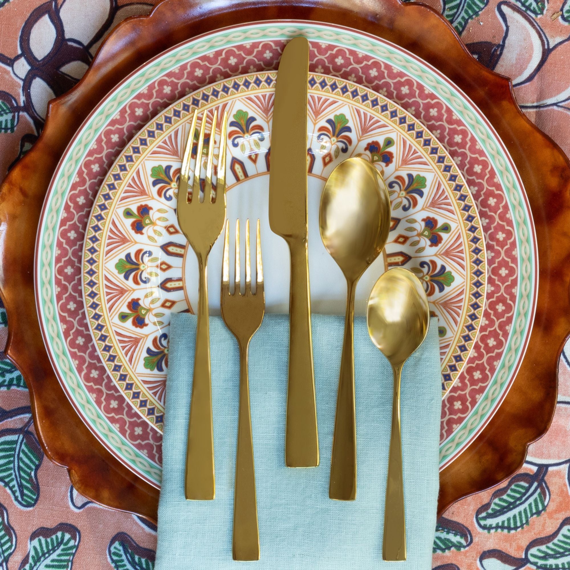 Argento Gold flatware with Sonoma Sun place setting